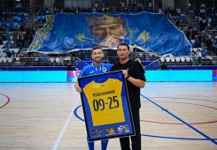 Честь Чингизу Есенаманову